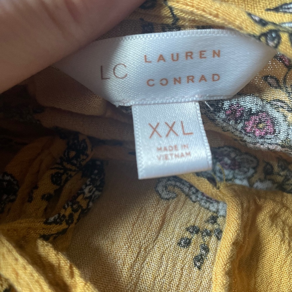 3 quarter length Mustard color Lauren Conrad Size xxl